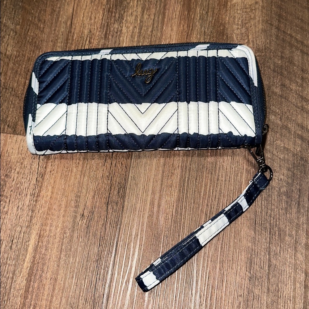 Lug straddle‎ wristlet wallet navy and white striped